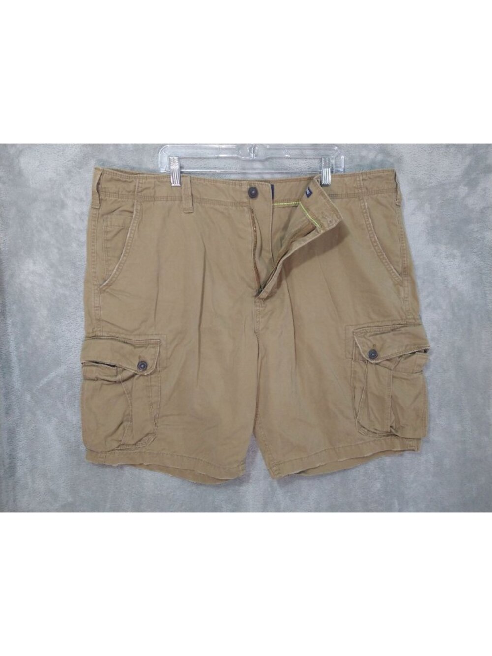 American Eagle Shorts Mens 44 Beige Cargo Classic Baggy Distressed High Rise